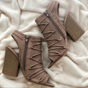 NWOT Soda Peep Toe Booties